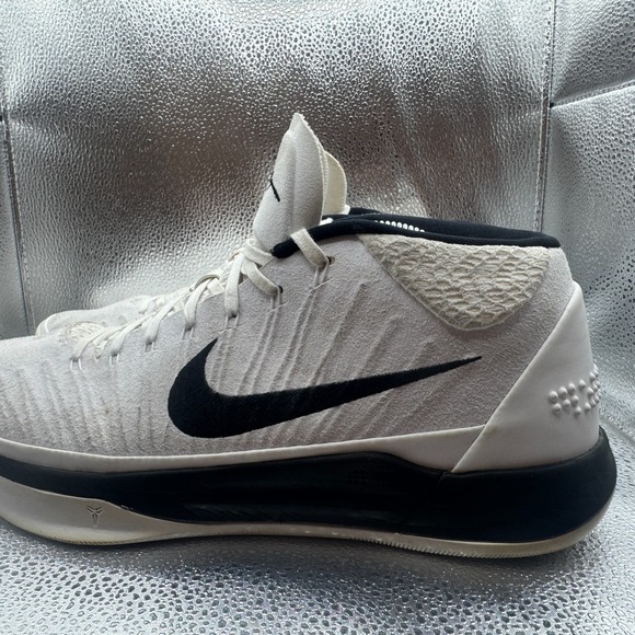 RARE 🚀 Size 11 Nike Kobe AD TB Promo Mens White Black Running Shoes 942521-001 - Picture 7 of 11